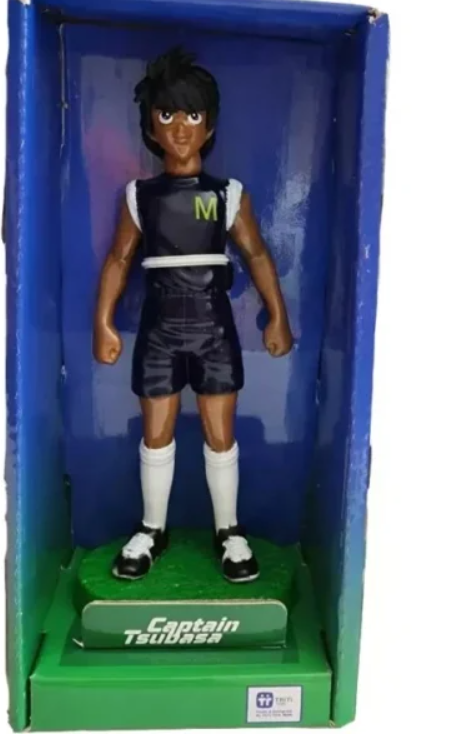  نمای کامل ست سه تایی فیگور فوتبالیست ها شامل سوباسا کاکرو و واکی. 